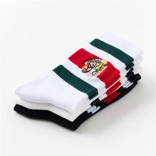 Charger l'image dans la galerie, Chaussettes Tiger